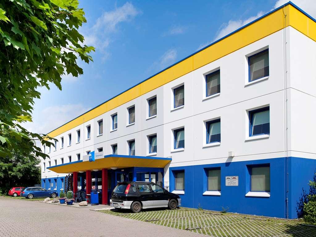 Ibis Budget Muenchen Putzbrunn Exterior photo